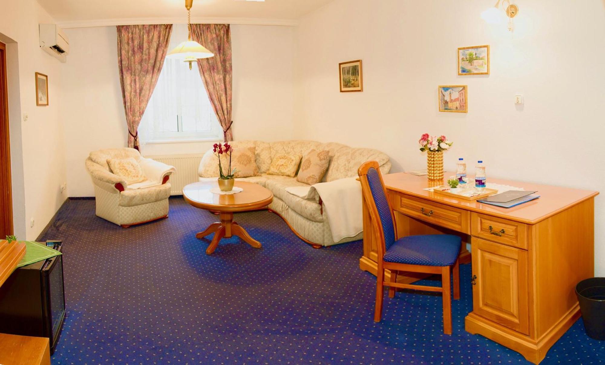 Hotel Wesselényi Győr Extérieur photo