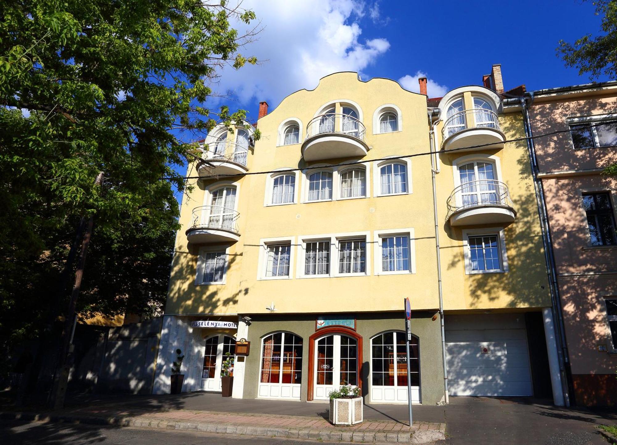 Hotel Wesselényi Győr Extérieur photo