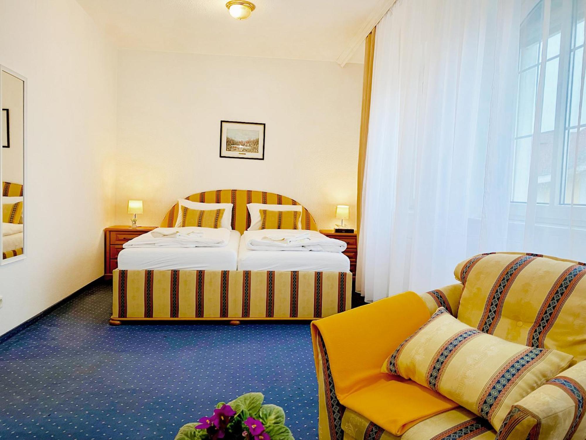 Hotel Wesselényi Győr Extérieur photo